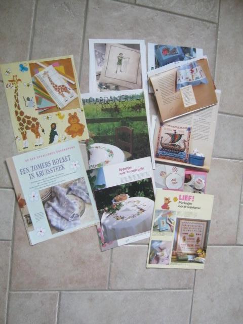 Pakket Borduurpatronen Uitverkoop ! Kruissteek  map 45, Verzenden, Nieuw, Handborduren, Patroon