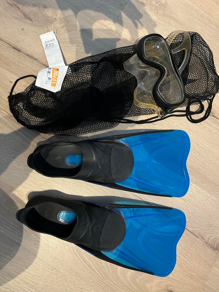 Zwemvliezen maat 30/31 - Perfect voor jonge zwemmers!, Ophalen of Verzenden, Gebruikt, Zwem- of Duikvliezen