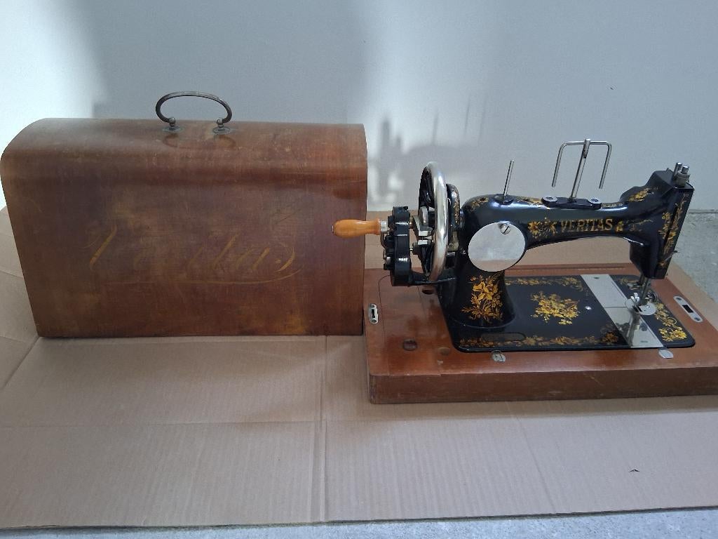 hand naaimachine, Ophalen