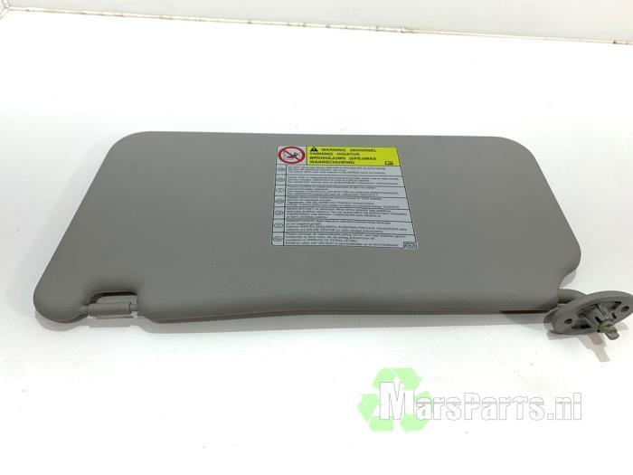 Zonneklep van een Suzuki Swift, Auto-onderdelen, Gebruikt, -, -, Ophalen of Verzenden