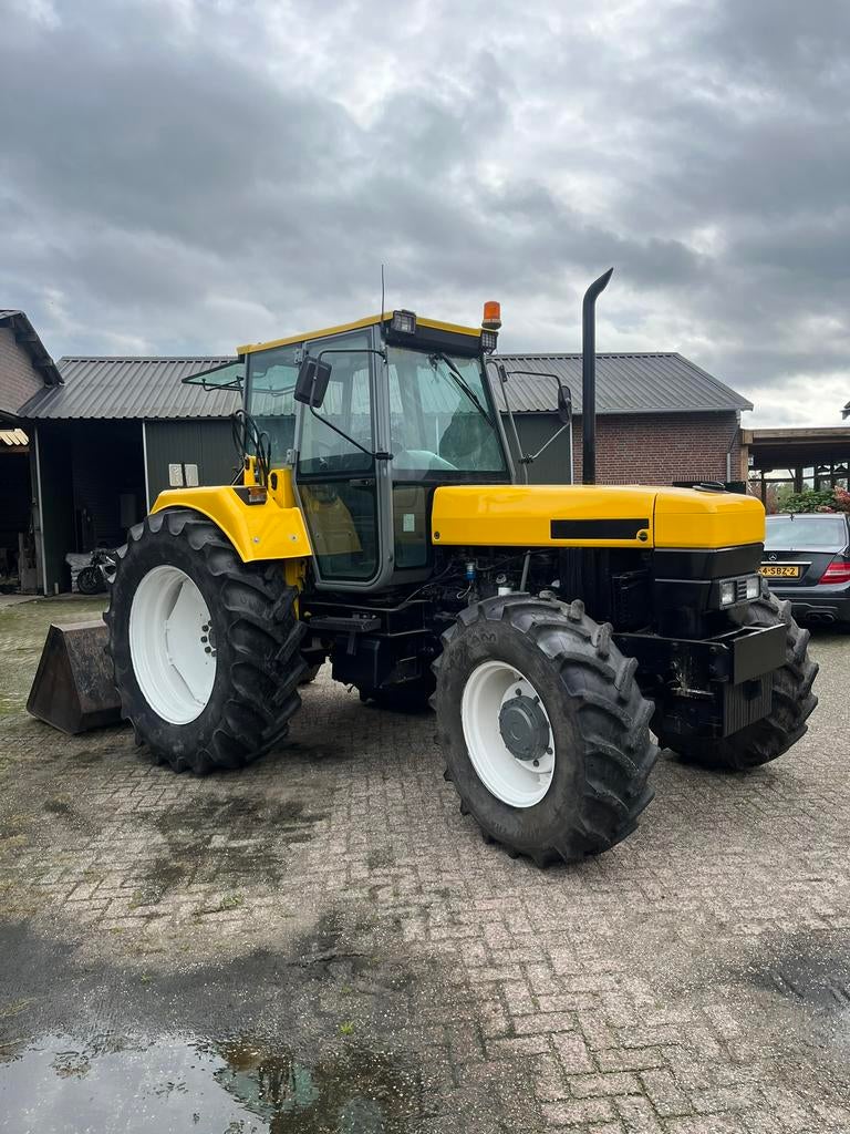 new holland moffet 7840  tractor shovel in 1 . bieden mag, Zakelijke goederen, Agrarisch | Tractoren, Ophalen, Gebruikt, Tot 2500
