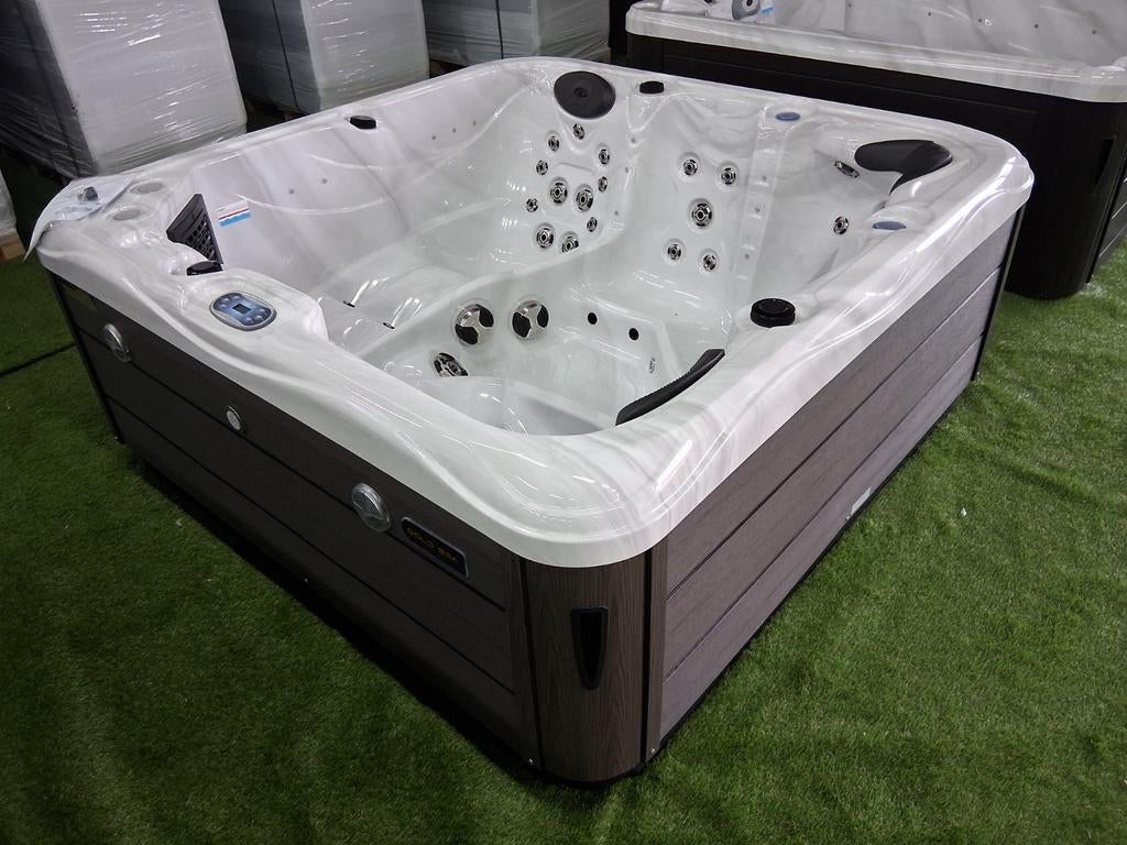 Nieuwe balboa spa 5pers 2 ligpls jacuzzi incl bezorging, Ophalen of Verzenden, Nieuw