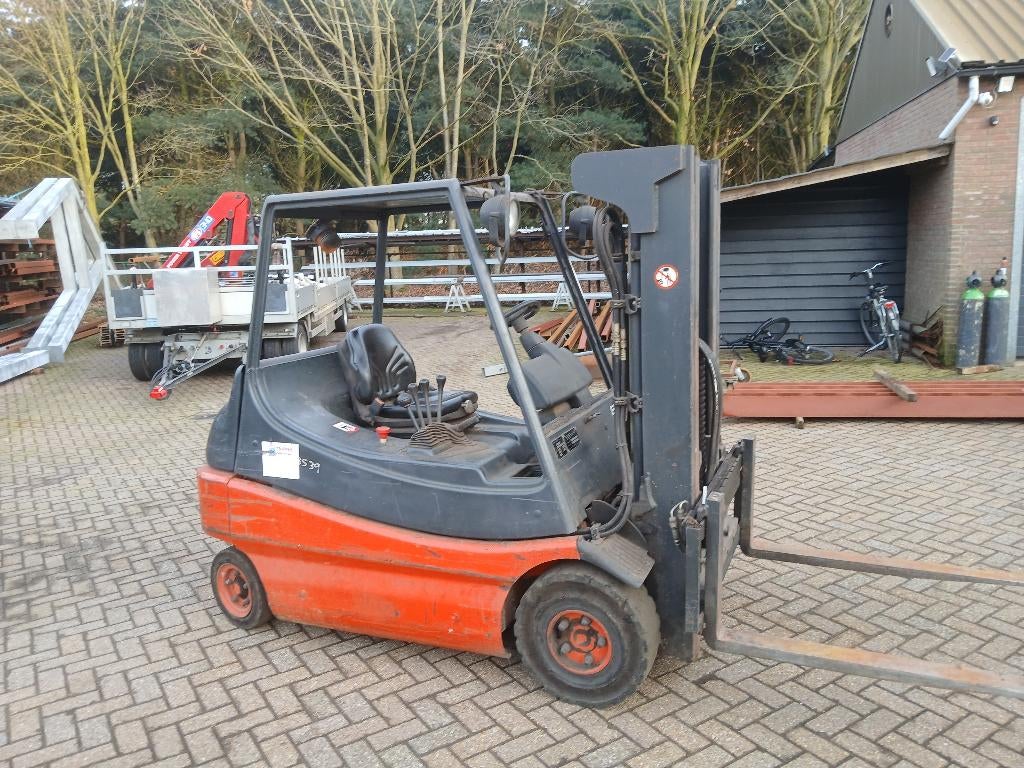 Heftruck Linde e25, Ophalen, Linde, Heftruck, Elektrisch