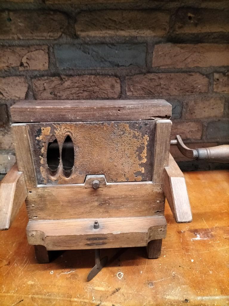 Antieke bonen snijder, museum object, Ophalen of Verzenden