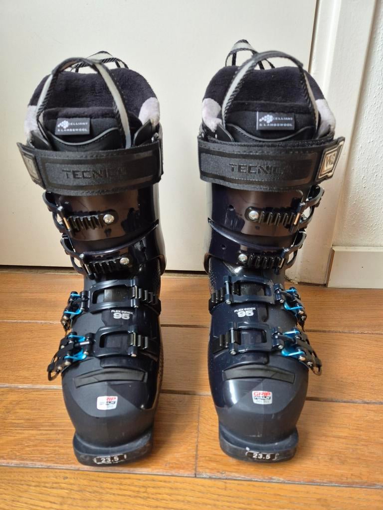 Dames Skischoenen Tecnica, maat 23,5 smal, 160 tot 180 cm, Gebruikt, Schoenen, Skiën