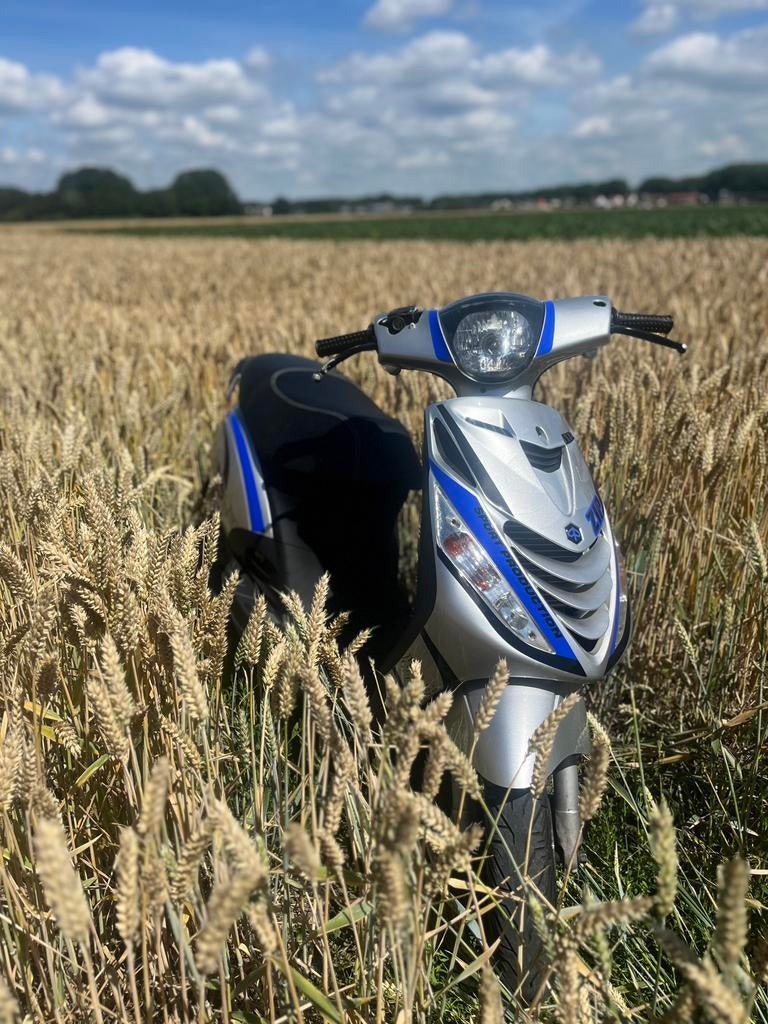 Zip 172cc LC brom, Fietsen en Brommers, Ophalen, Piaggio, Tweetakt, Zo goed als nieuw