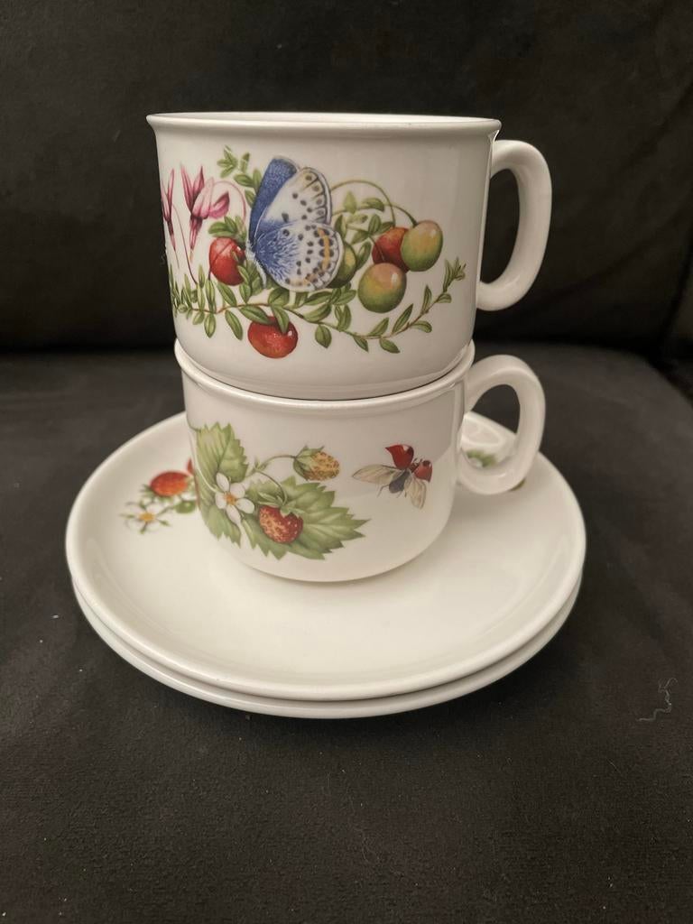 Marjolein Bastin kop en schotels, Huis en Inrichting, Keuken | Servies, Zo goed als nieuw, Kop(pen) en/of Schotel(s), Overige stijlen