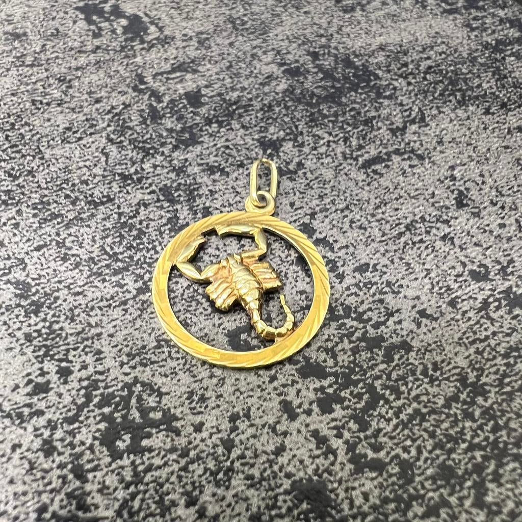 14 karaat gouden hanger schorpioen model, Ophalen of Verzenden, Zo goed als nieuw, Goud
