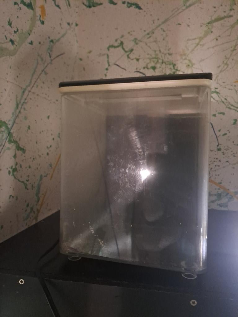 Kweekbak voor van alles, Dieren en Toebehoren, Vissen | Aquaria en Toebehoren, Ophalen, Gebruikt, Leeg aquarium