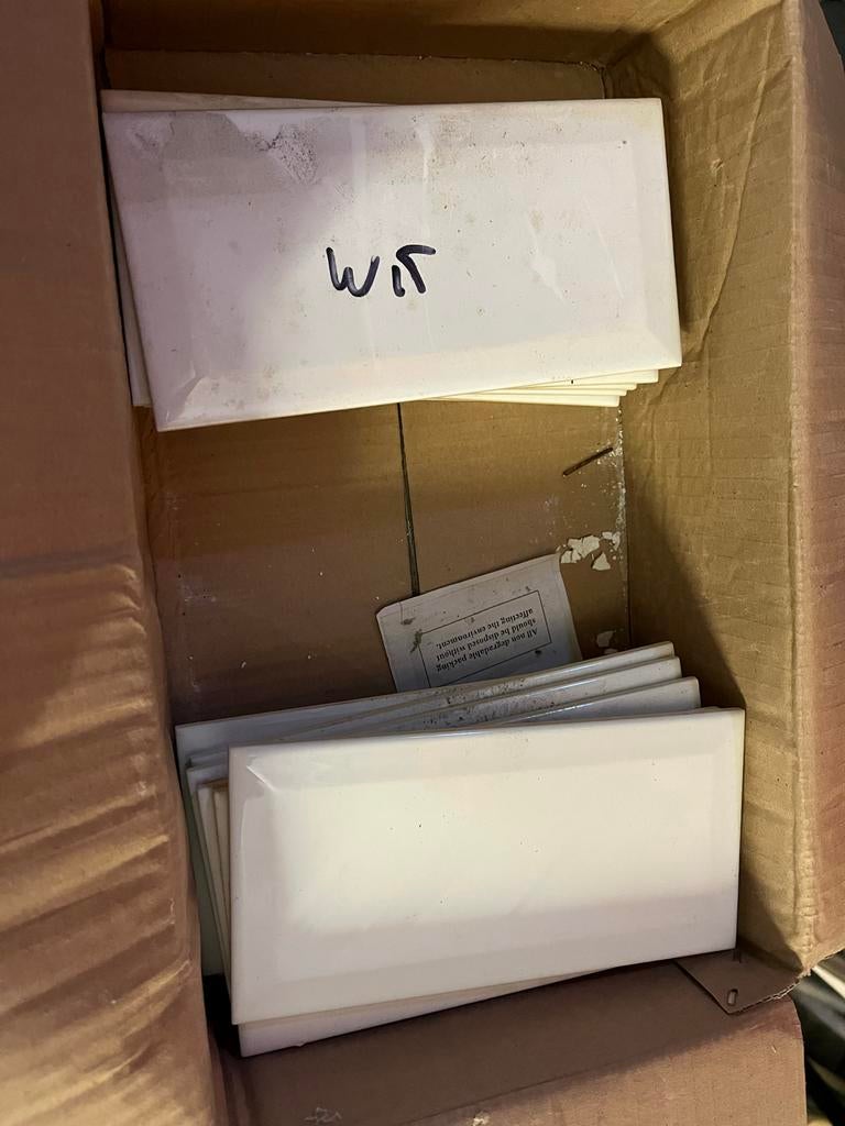 Gratis Metro Tegels - Creme & Wit - Wadenoijen, Ophalen, Nieuw, Keramiek, Wandtegels