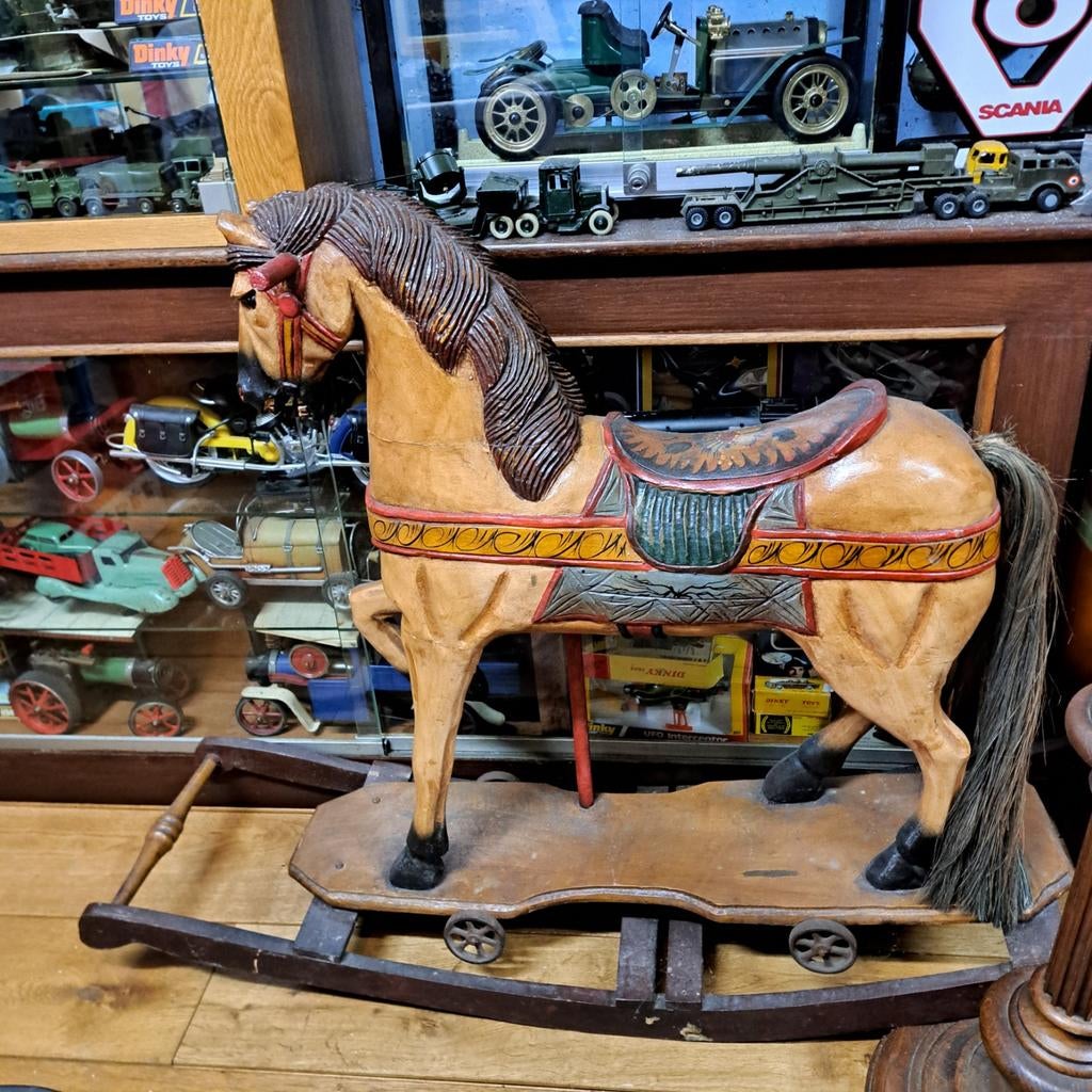 Antiek houten hobbelpaard, Antiek en Kunst, Antiek | Speelgoed, Ophalen
