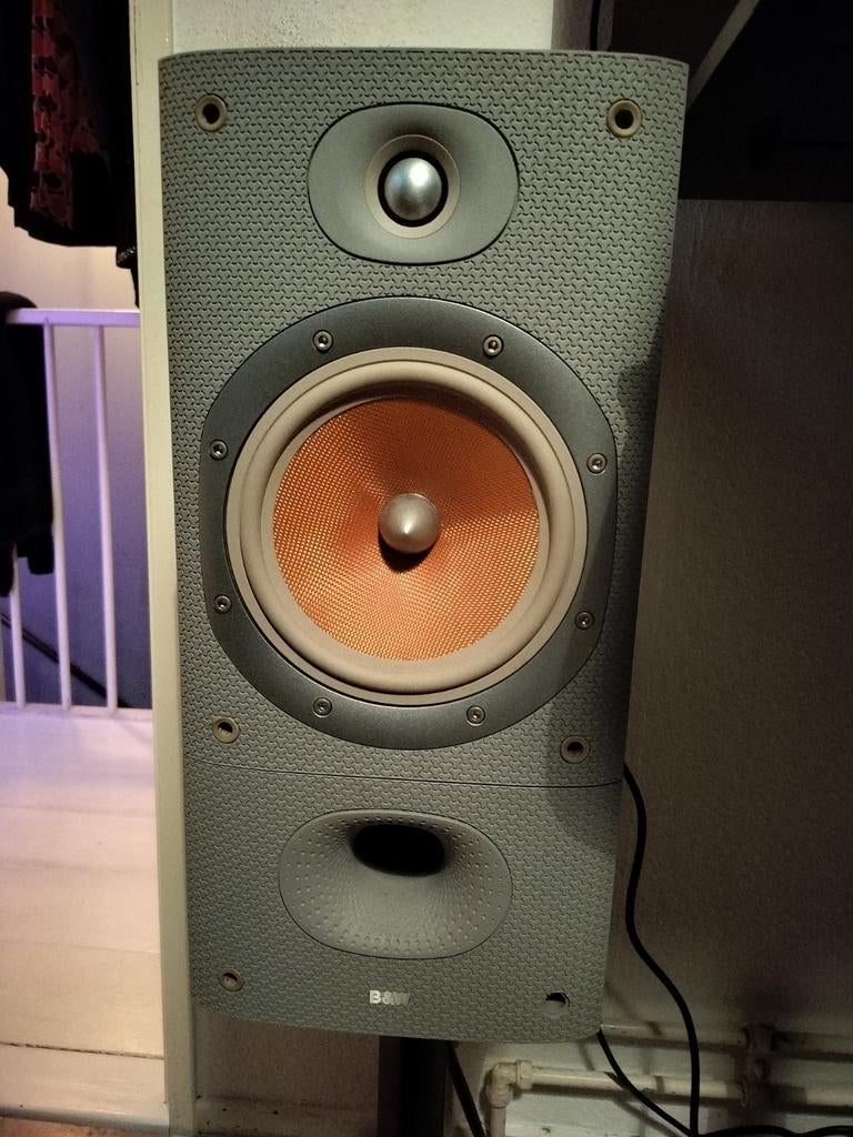 Bowers en wilkens 602 S3, Ophalen, Zo goed als nieuw, Bowers & Wilkins (B&W), 120 watt of meer