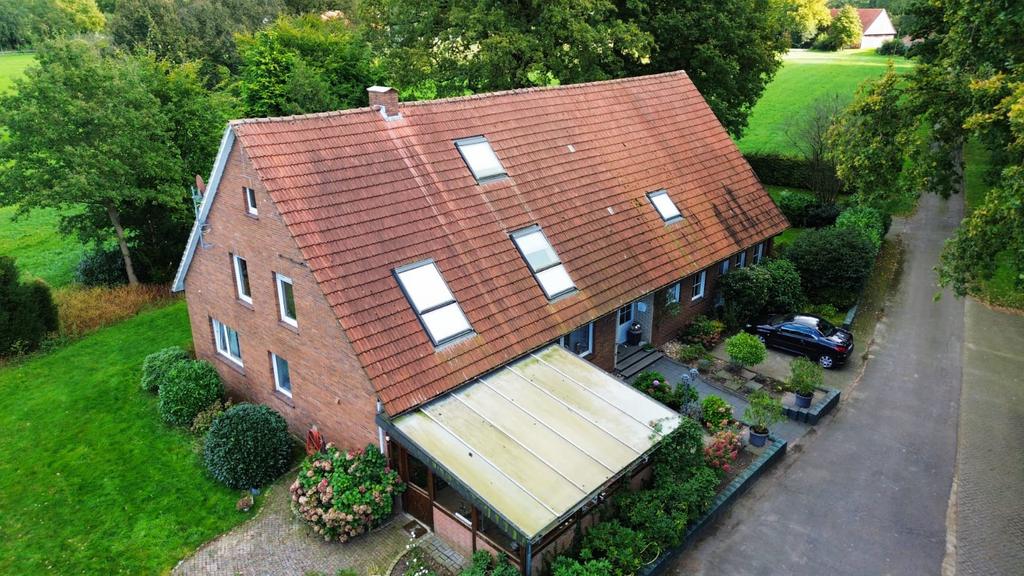 Voormalige boerderij met groot stuk grond, Huizen en Kamers, Buitenland, 290 m², Woonhuis, Duitsland, Verkoop zonder makelaar
