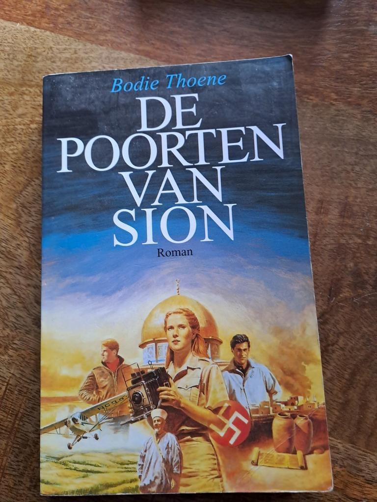 De Poorten van Sion - Bodie Thoene, Boeken, Ophalen of Verzenden, Gelezen, Bodie Thoene