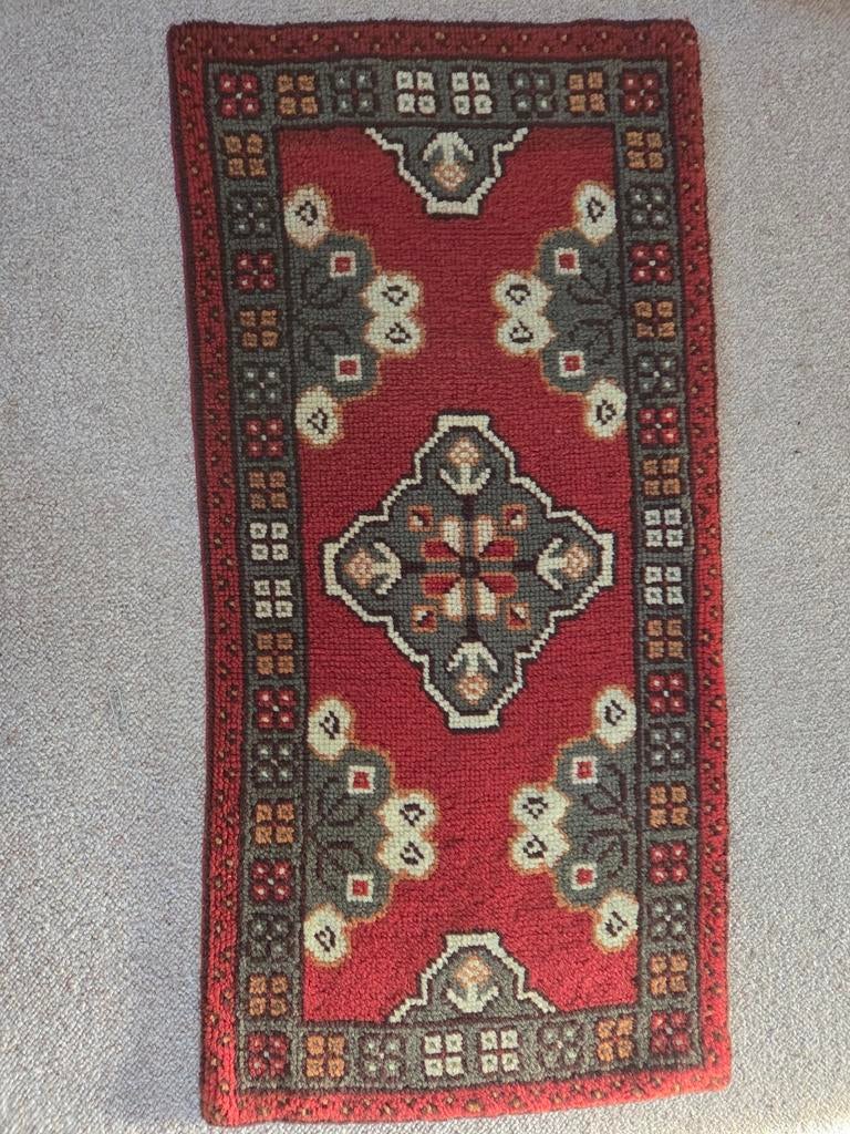 Geborduurd/geknoopt tafelkleed/loper, Ophalen of Verzenden, Zo goed als nieuw, Rechthoek, Binnen