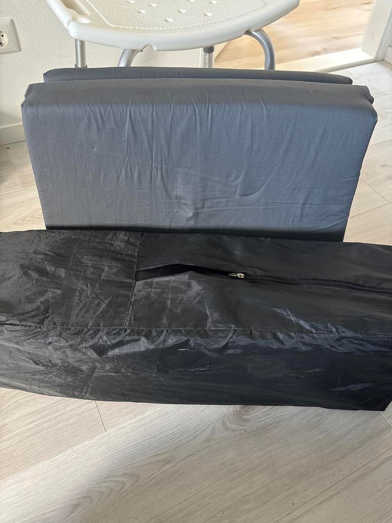 Campingbedje - Ideaal voor op reis!, Ophalen, Zo goed als nieuw