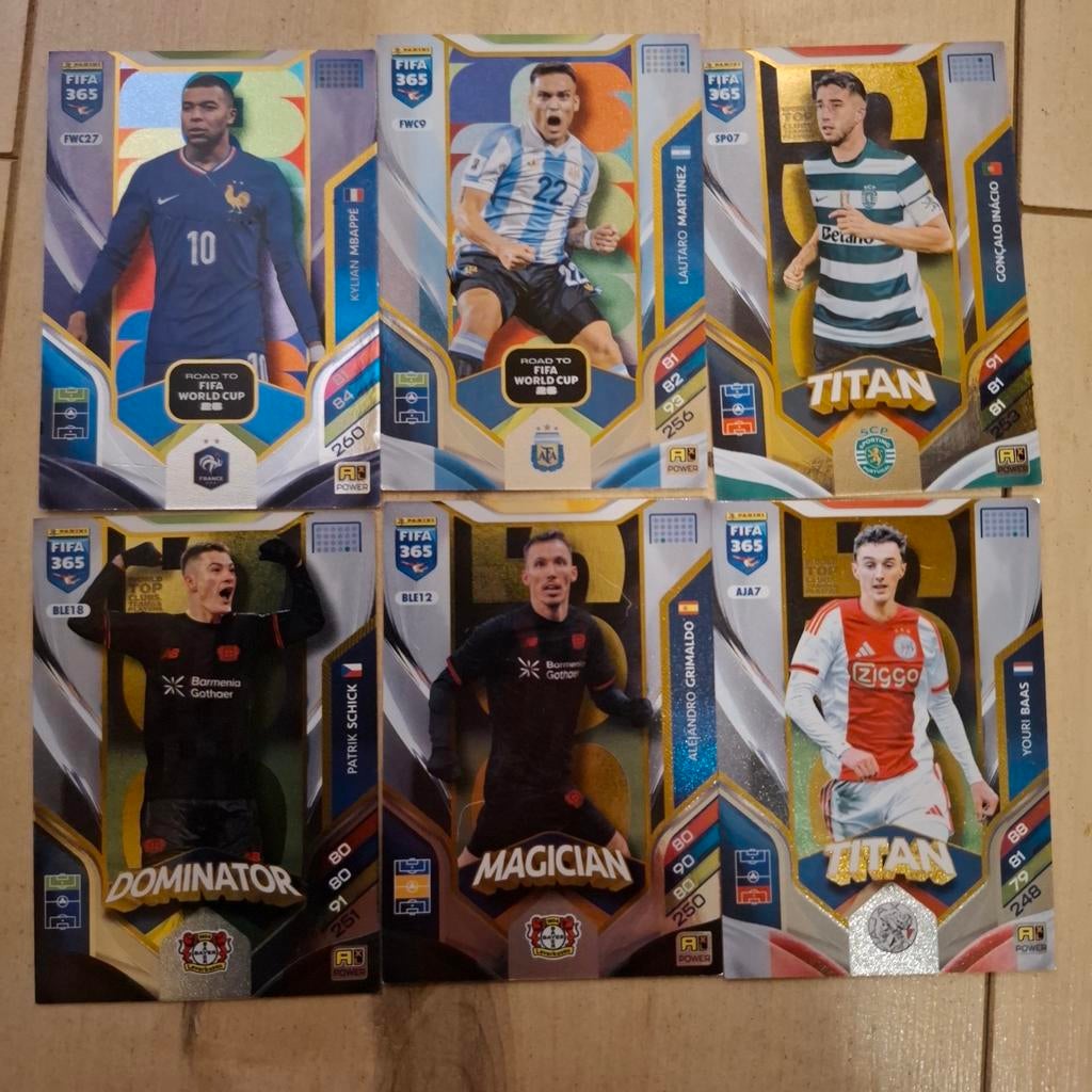 Panini fifa 365 diverse., Ophalen of Verzenden, Zo goed als nieuw, Meerdere plaatjes