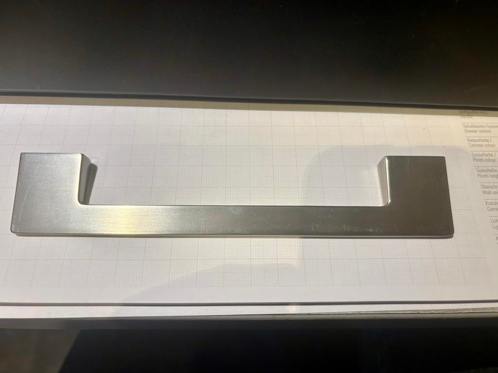 Keuken Handgreep  rvs 128 140 160 - Modern Design, Minder dan 50 cm, Gebruikt, Ophalen of Verzenden, Minder dan 25 cm