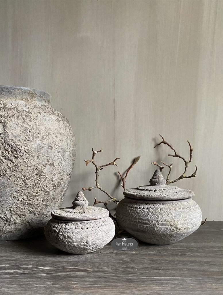 Set van 2 stenen potjes bakjes grijs deksel pot stoer sober