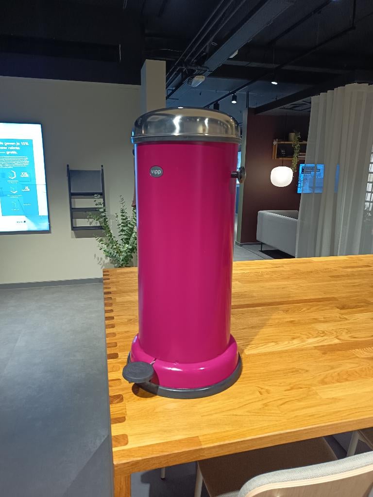 VIPP  16 pendaal emmer, Ophalen, Gebruikt