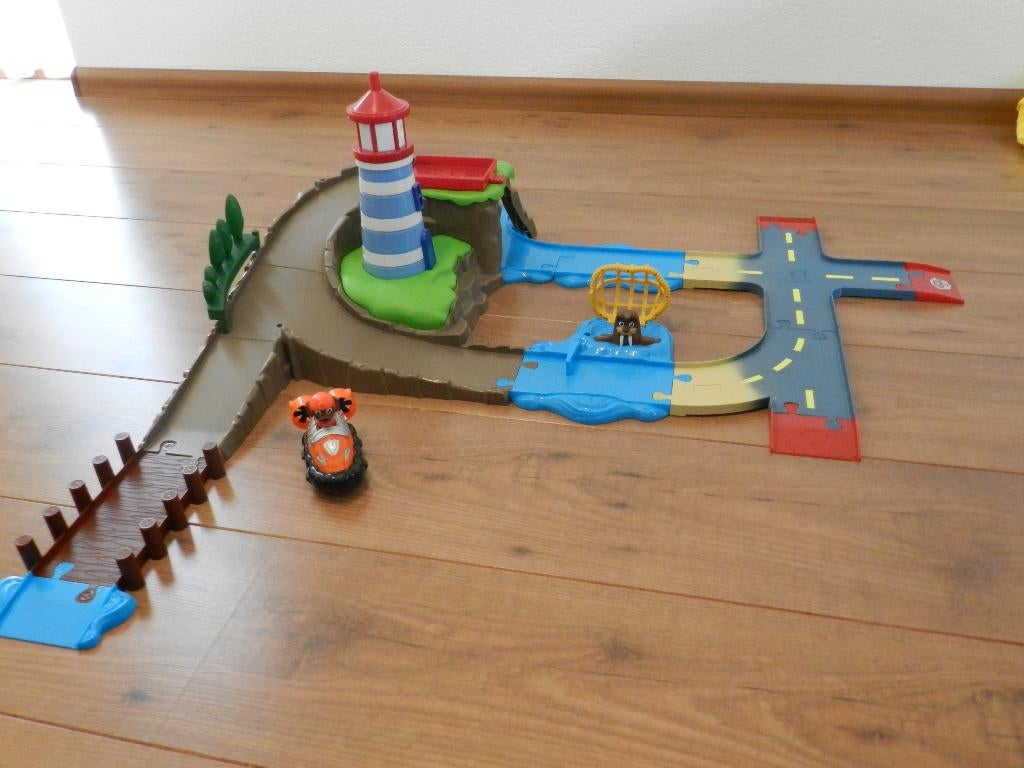 Paw Patrol autobaan/speelset incl. Zuma voertuig, Zelf te bouwen, Handmatig, Ophalen, Overige merken