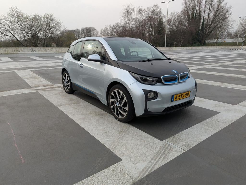 BMW i3 FEV 2013 Grijs, Auto's, BMW, Automaat, Achterwielaandrijving, 4 stoelen, 21 min