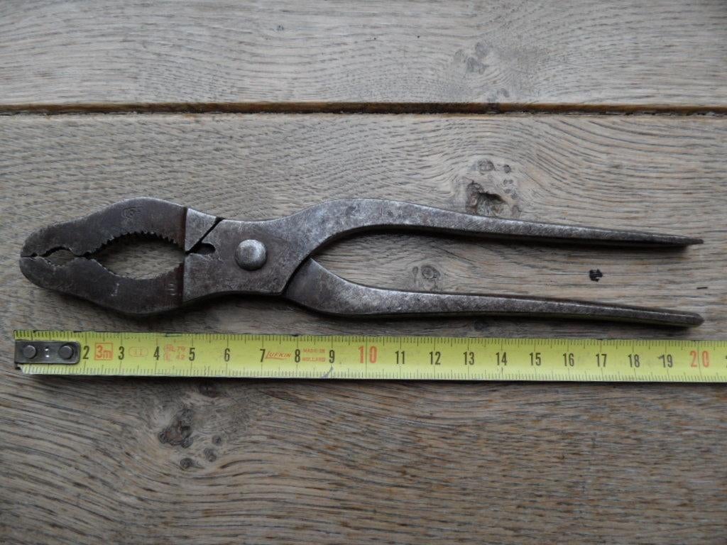 Antieke sierlijke combinatietang met draadsnijder met merk, Ophalen of Verzenden