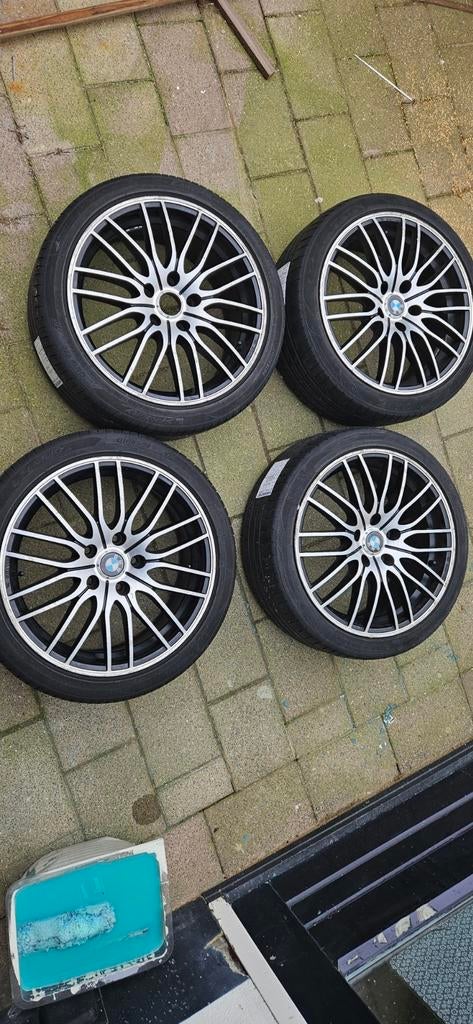 Set lichtmetalen velgen 18" - zomerbanden - BMW 116d, Ophalen, 18 inch, Velg(en), Zomerbanden