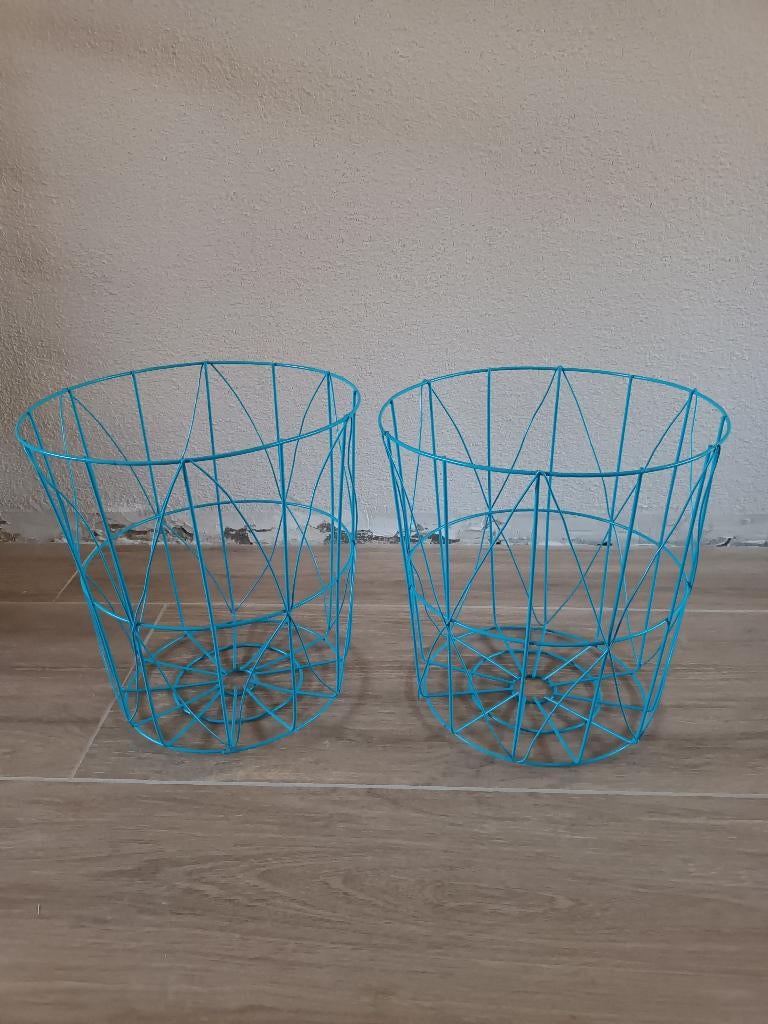 Draadstaal mandjes blauw 2 stuks, Ophalen, Overige materialen, Gebruikt, Mand