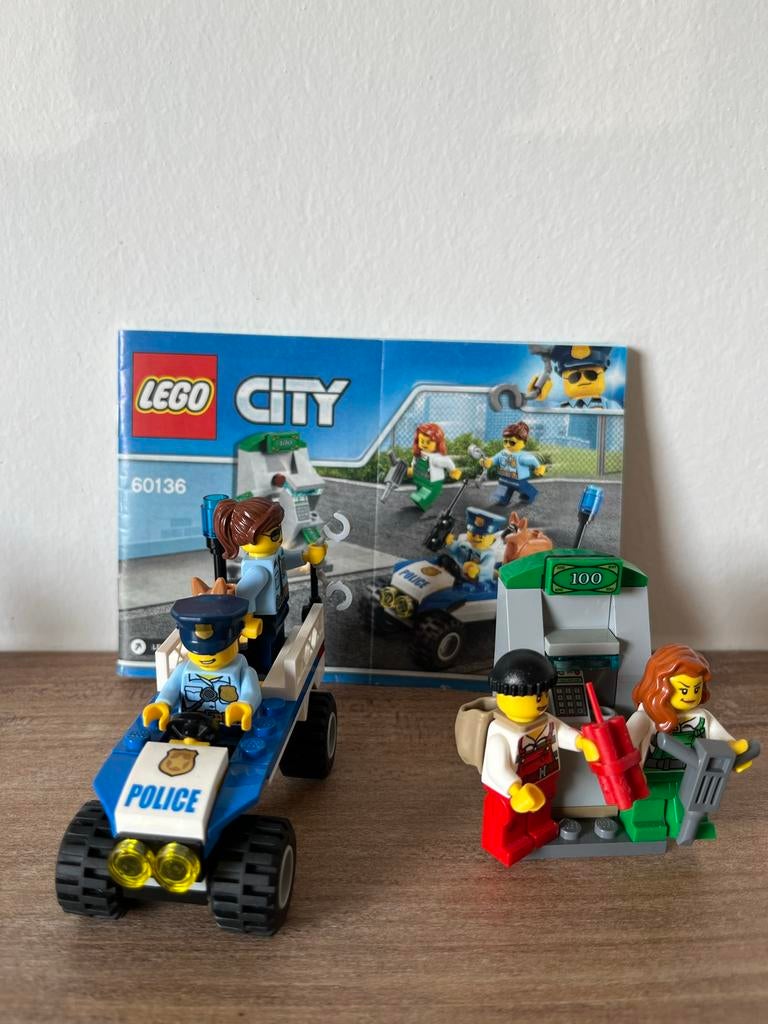 Lego City 60136 Politie Starterset - Bankoverval, Ophalen of Verzenden, Zo goed als nieuw, Complete set, Lego