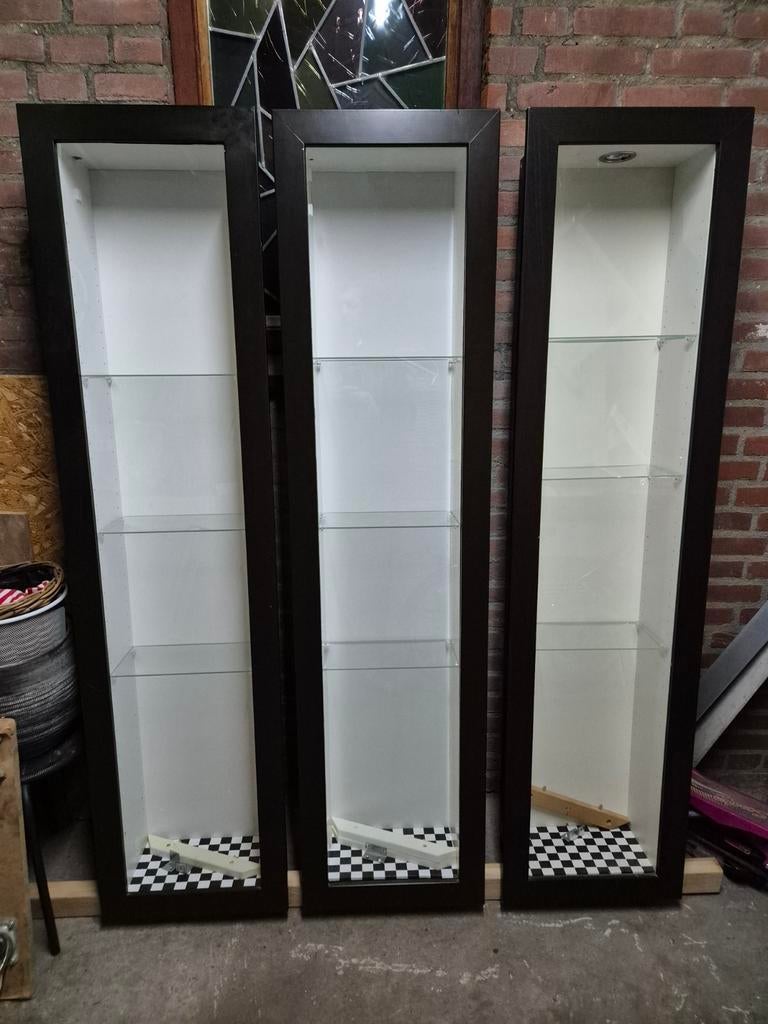 Ikea Bertby hangvitrinekast 3 stuks bruin, Huis en Inrichting, Ophalen, Minder dan 50 cm, Gebruikt, Minder dan 25 cm