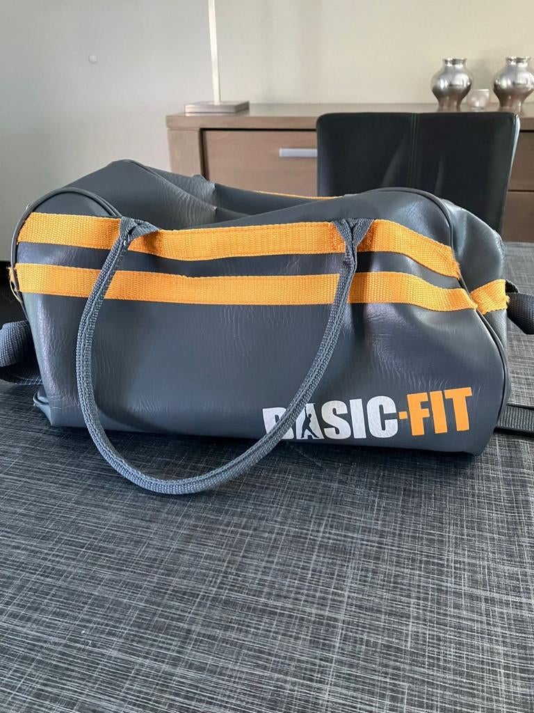 Sporttas Basic-Fit - Zo goed als nieuw, Ophalen, Zo goed als nieuw, Unisex volwassen