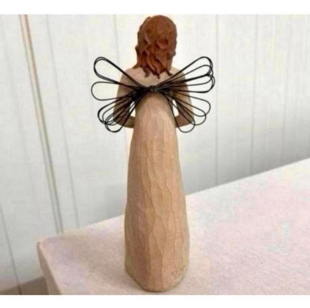 Willow Tree 26081 Gastvrije engel hars beeldje beeld ananas, Ophalen of Verzenden, Zo goed als nieuw, Religie