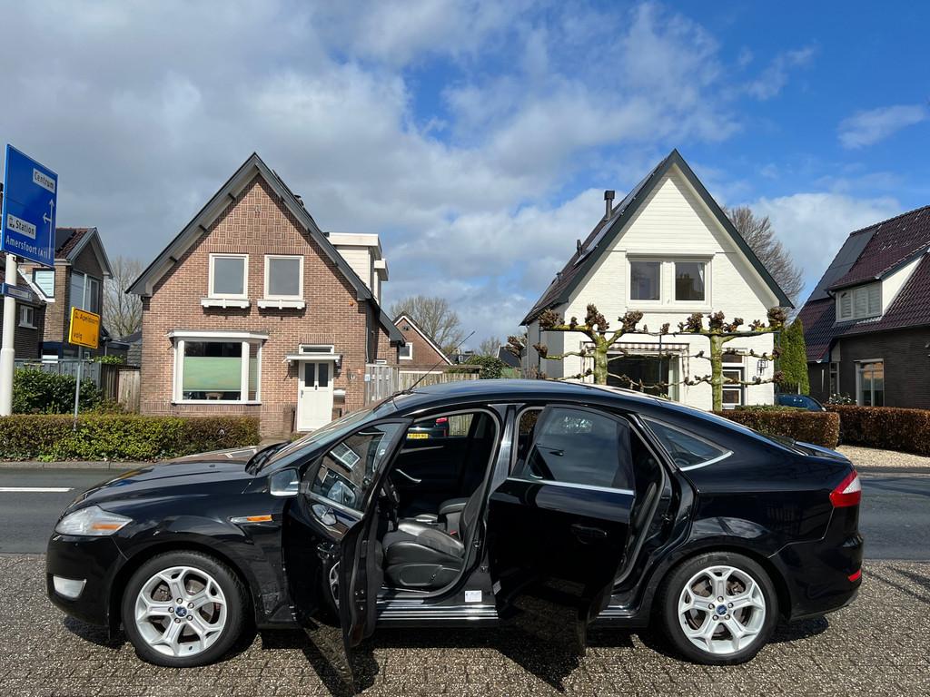 Ford Mondeo 2.0-16V Titanium apk 1-2027 NL-AUTO-NAP., Gebruikt, Zwart, Leder en Stof, Zwart