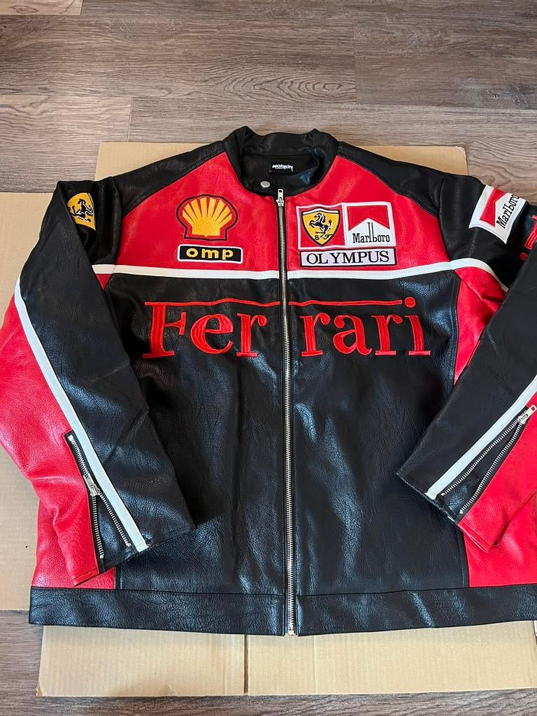 Ferrari x Marlboro Racing jas (maat L) – red leder look, Ophalen of Verzenden, Zo goed als nieuw, Maat 52/54 (L), Rood