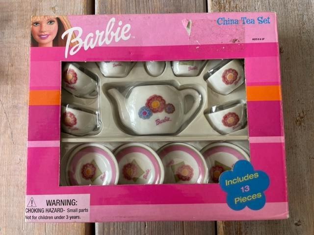 Kinderserviesje / poppenservies. Barbie. 13 delig. NIEUW., Ophalen, Nieuw, Overige typen