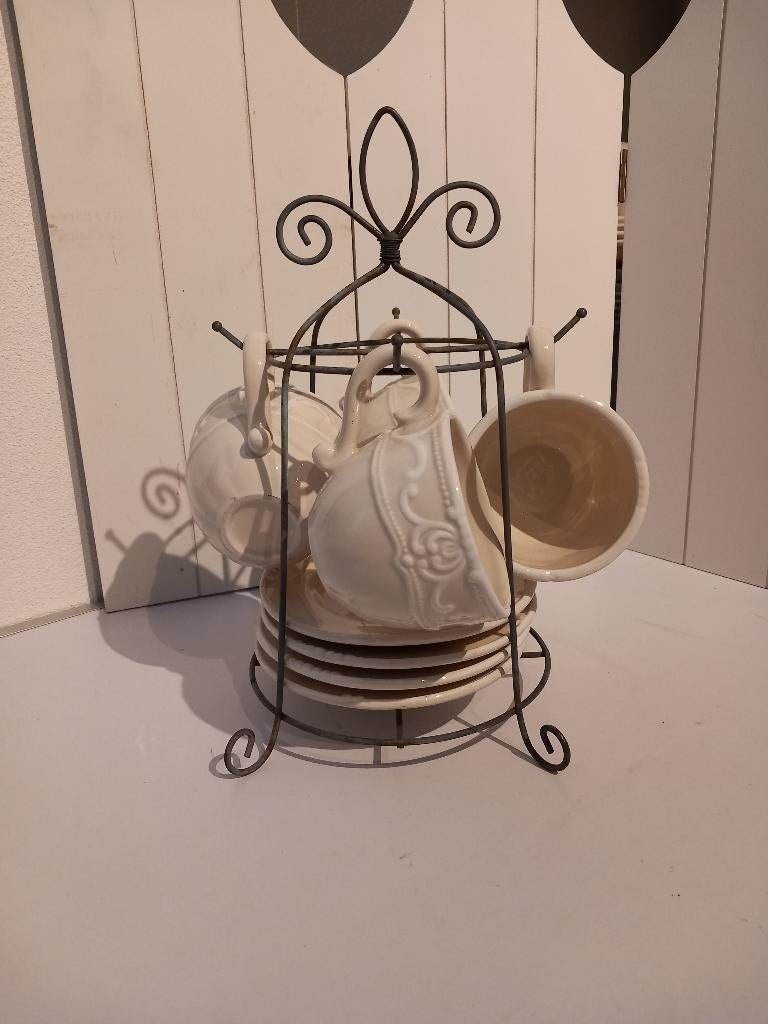 Countryfield wit Rekje met 4 Kop en schotels, Keramiek, Ophalen of Verzenden, Zo goed als nieuw, Overige stijlen