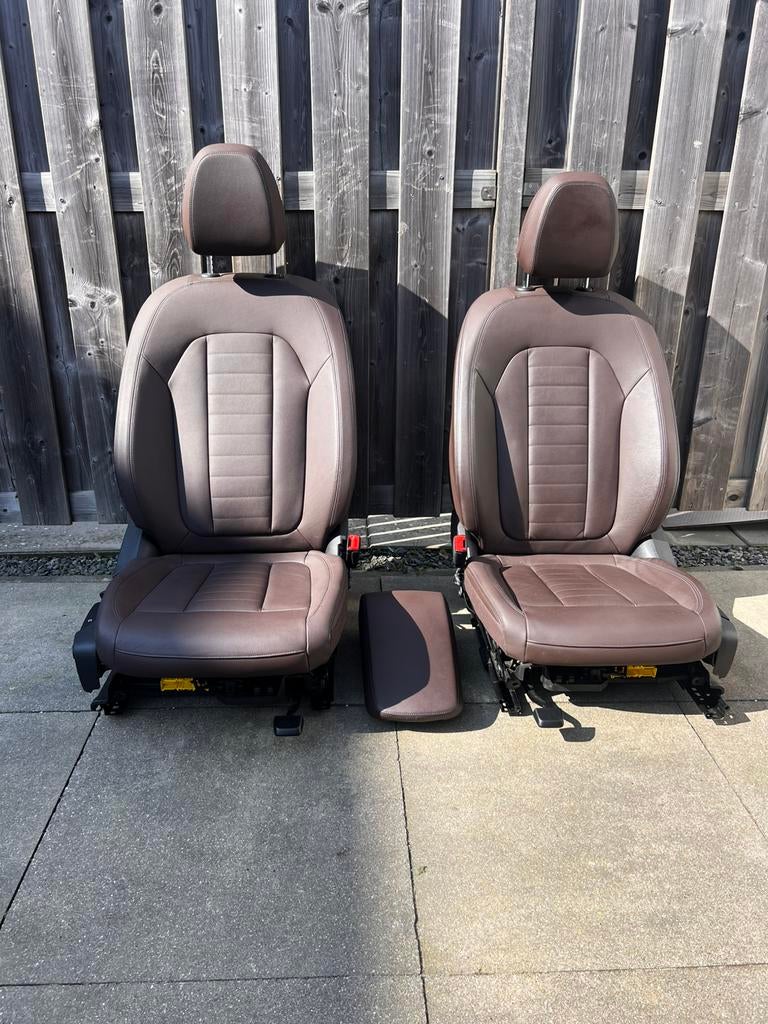 BMW X3 Volledig Leder Interieur met airbags & ambilight, Auto-onderdelen, Interieur en Bekleding, Ophalen, Gebruikt, BMW