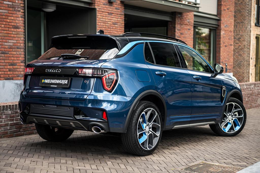 Lynk & Co 01 Plug-in Hybrid | 360 camera | Panoramadak | Ada, Stof, Blauw, Plug-in hybride, Bedrijf