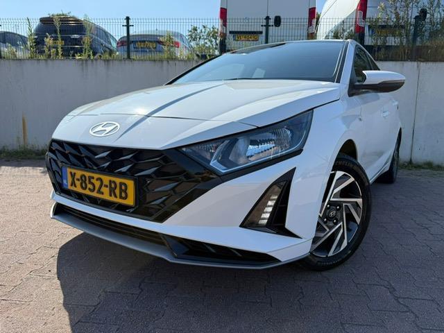 Hyundai I20 1.0 T-GDI Comfort/FACELIFT MODEL/NAVI/CARPLAY/VI, Voorwielaandrijving, Gebruikt, 100 pk, Origineel Nederlands