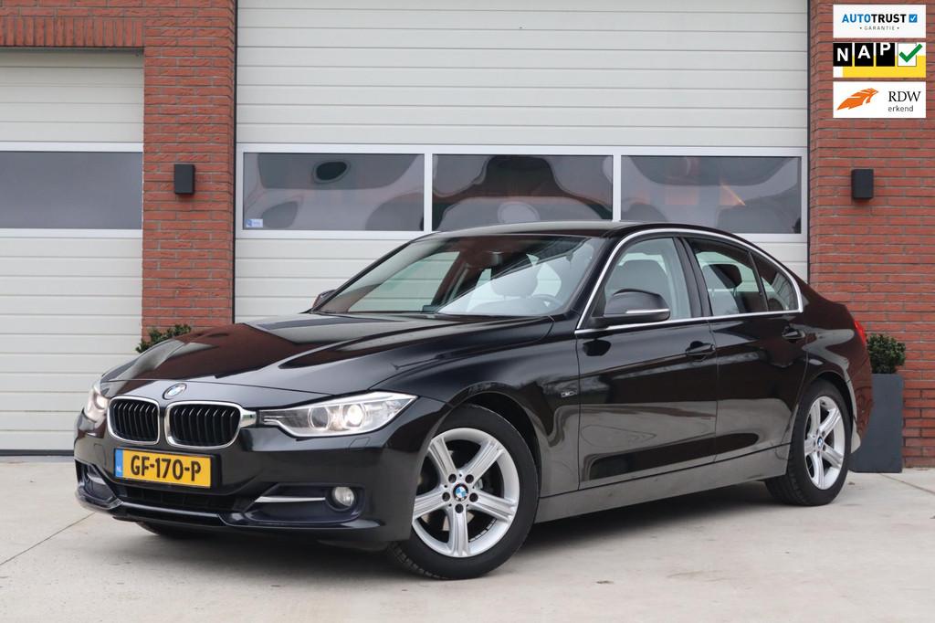 BMW 3-serie 320i 170pk EfficientDynamics Sport Edition Execu, Auto's, Gebruikt, 4 cilinders, Zwart, Origineel Nederlands