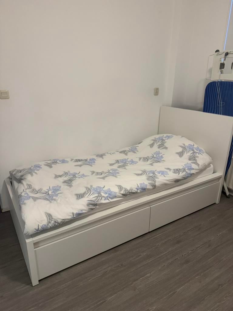 Wit 1-persoonsbed, Huis en Inrichting, Slaapkamer | Bedden, Ophalen, Overige materialen, 90 cm, Eenpersoons