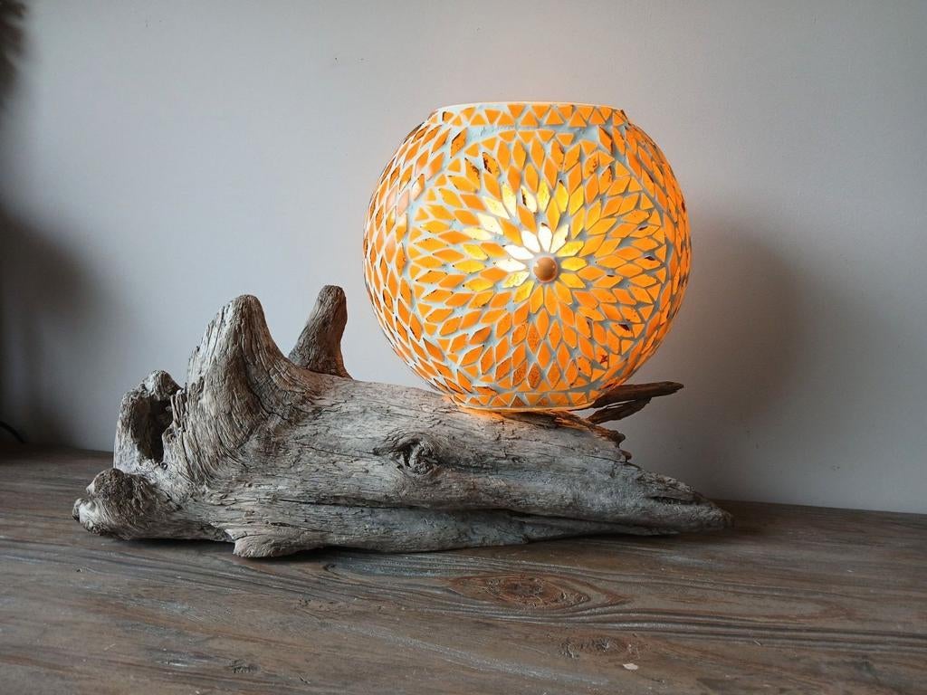 Landelijke tafellamp van drijfhout, Huis en Inrichting, Lampen | Tafellampen, Stoer sober robuust landelijk drijfhout, Nieuw, Ophalen of Verzenden