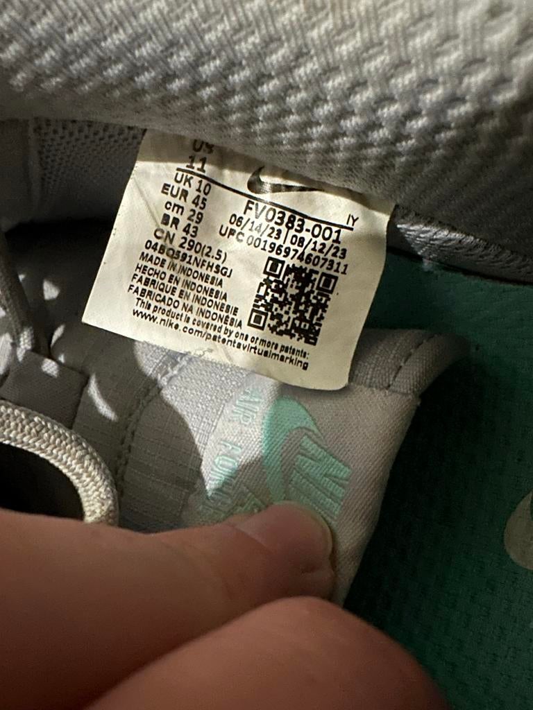 Nike Air Force 1 - Grijs - Maat 45, Ophalen of Verzenden, Gedragen, Overige kleuren, Sneakers of Gympen