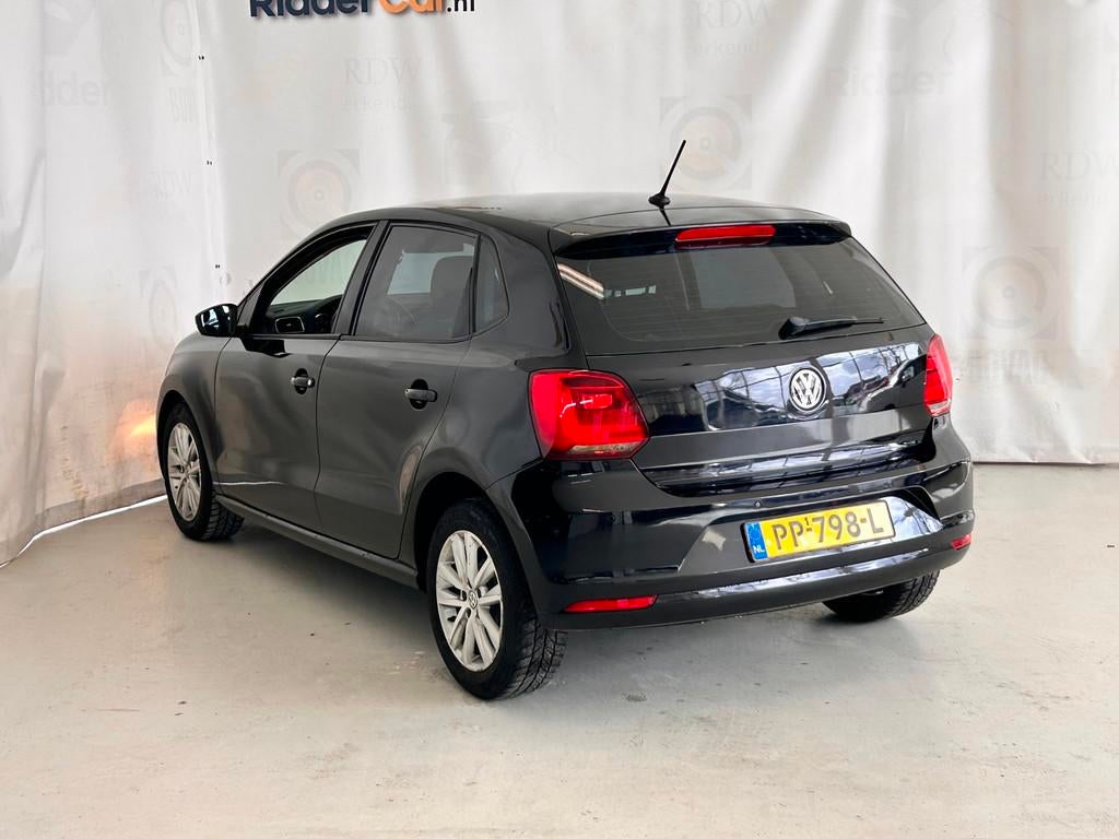 Volkswagen Polo 1.2 TSI Comfortline|AUTOMAAT|CRUISE|AIRCO|ST, Euro 6, 4 cilinders, 1039 kg, Zwart