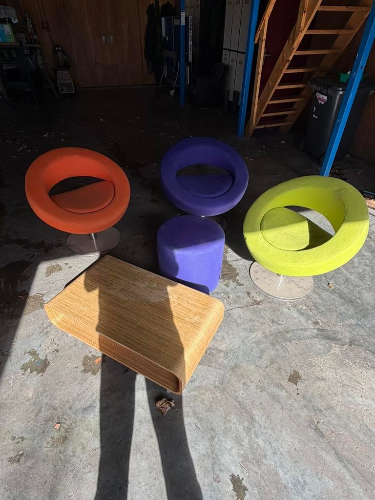 Softline design stoelen + poef + tafel – set – Deens design, Huis en Inrichting, Ophalen, Stof, Overige kleuren, Drie