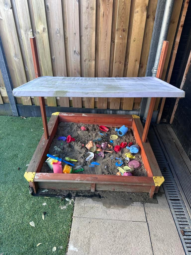 Zandbak met deksel (eventueel met zand), Ophalen, Gebruikt