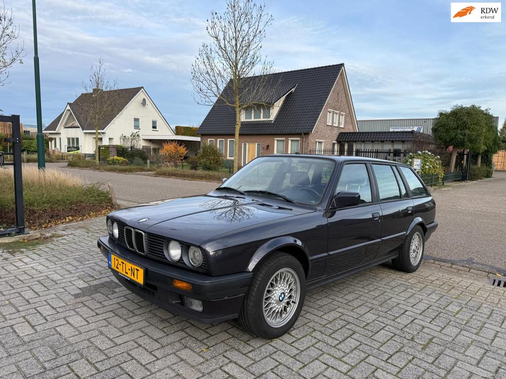 BMW 3-serie Touring 325i | 6 cilinder Automaat Oldtimer Youn, Auto's, BMW, Bedrijf, Te koop, 3-Serie, ABS, Airconditioning, Centrale vergrendeling