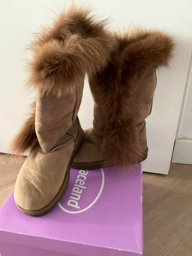 Uggs met bont, Kleding | Dames, Ophalen of Verzenden, Gedragen, Bruin, Lage of Enkellaarzen