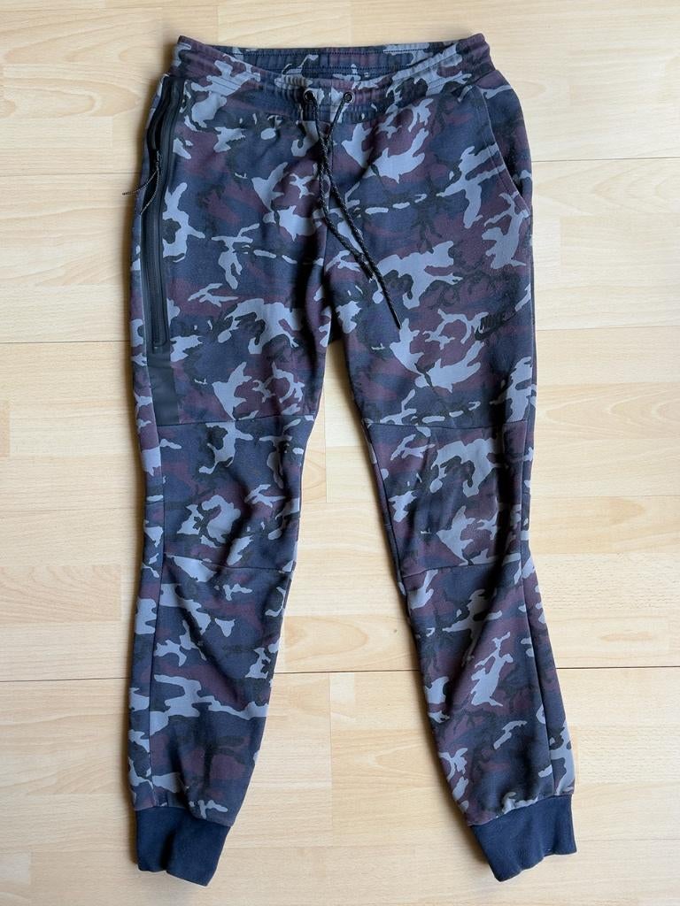 Twee Nike camo Tech pants | S, Kleding | Heren, Sportkleding, Gedragen, Algemeen, Maat 46 (S) of kleiner, Grijs, Ophalen of Verzenden